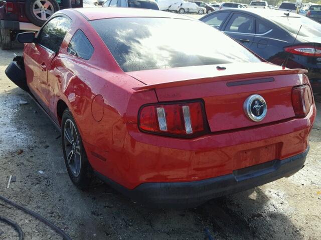 1ZVBP8AN1A5138452 - 2010 FORD MUSTANG RED photo 3