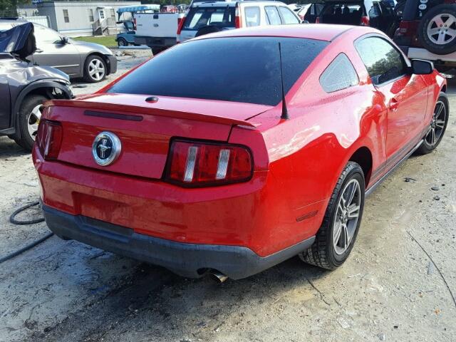 1ZVBP8AN1A5138452 - 2010 FORD MUSTANG RED photo 4