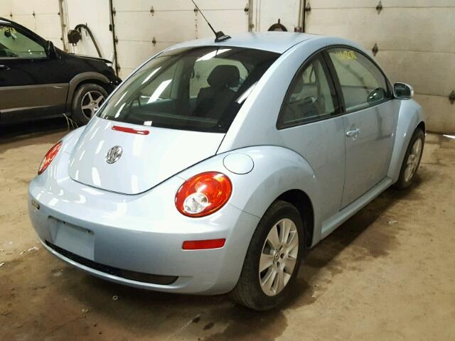 3VWRW3AG1AM030235 - 2010 VOLKSWAGEN NEW BEETLE 蓝色 照片 4