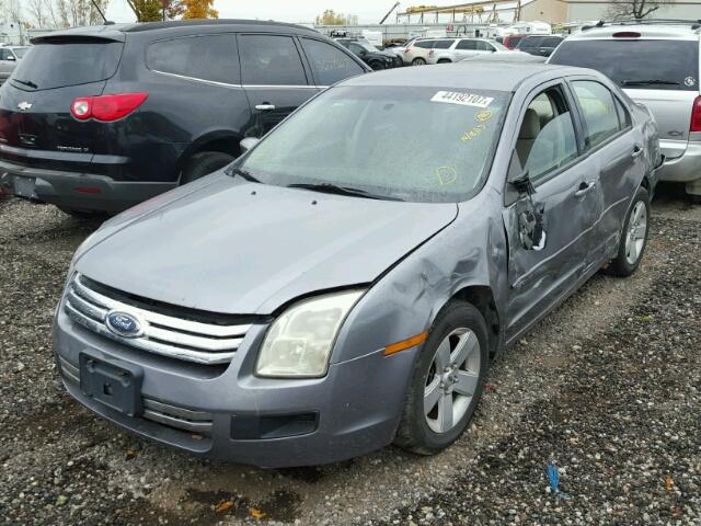 3FAFP07Z56R209372 - 2006 FORD FUSION GRAY photo 2