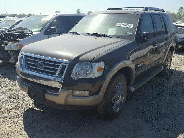 1FMEU64E86UA57644 - 2006 FORD EXPLORER E CHARCOAL photo 2