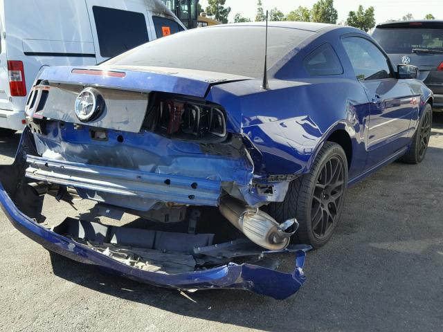 1ZVBP8AM2E5316804 - 2014 FORD MUSTANG BLUE photo 4