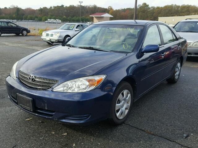 4T1BE32K44U311130 - 2004 TOYOTA CAMRY LE BLUE photo 2