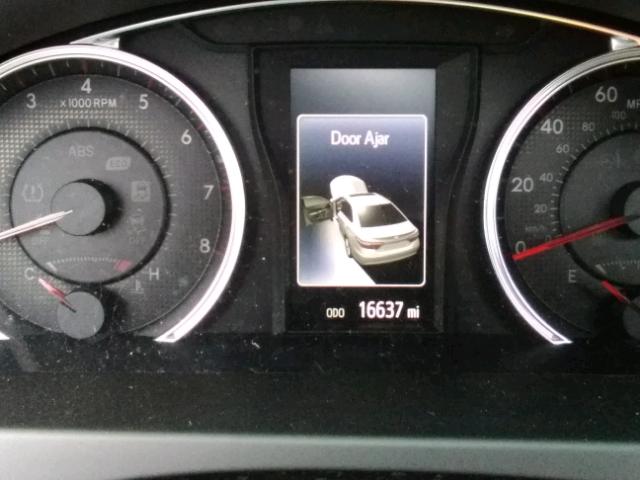 4T1BF1FK6HU746054 - 2017 TOYOTA CAMRY LE წითელი ფოტო 8