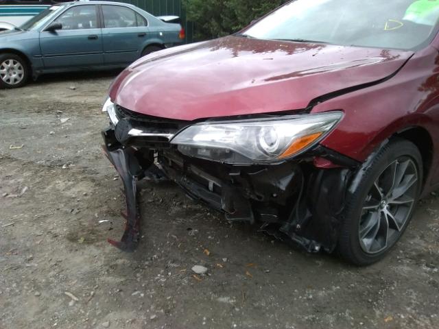 4T1BF1FK6HU746054 - 2017 TOYOTA CAMRY LE წითელი ფოტო 9