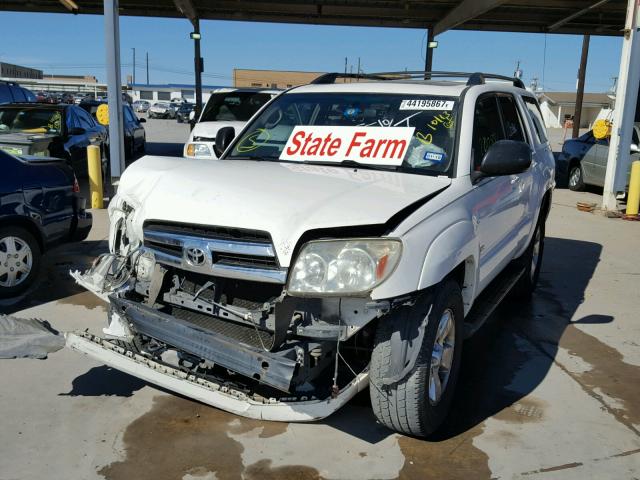 JTEZU14RX50055777 - 2005 TOYOTA 4RUNNER WHITE photo 2