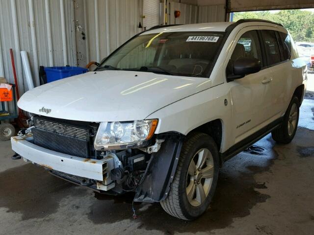 1J4NF1FB5BD230125 - 2011 JEEP COMPASS SP 白色 照片 2