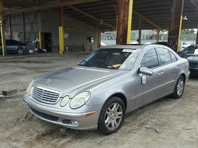 WDBUF65J34A453743 - 2004 MERCEDES-BENZ E 320 SILVER photo 2