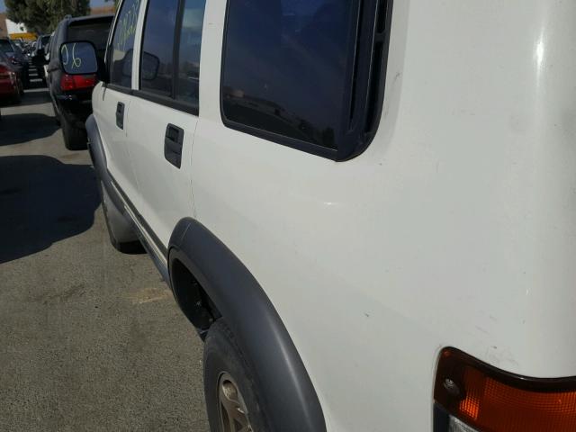 JACDJ58V3T7902227 - 1996 ISUZU TROOPER S WHITE photo 9