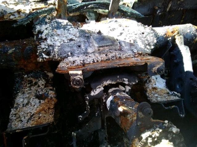 2HNYD18865H550811 - 2005 ACURA MDX TOURIN BURN photo 8