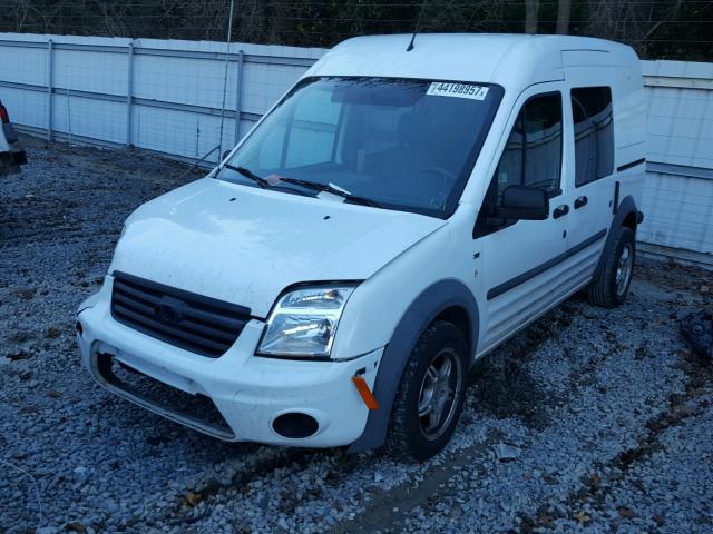 NM0KS9BNXAT031608 - 2010 FORD TRANSIT CO WHITE photo 2