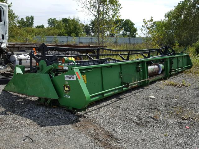 H00930F661909 - 2003 JOHN DEERE COMMERCIAL GREEN photo 2