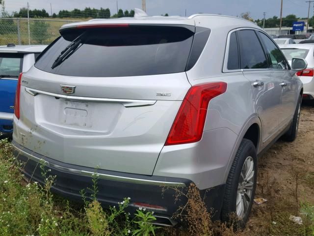 1GYKNDRS5HZ261017 - 2017 CADILLAC XT5 LUXURY SILVER photo 4