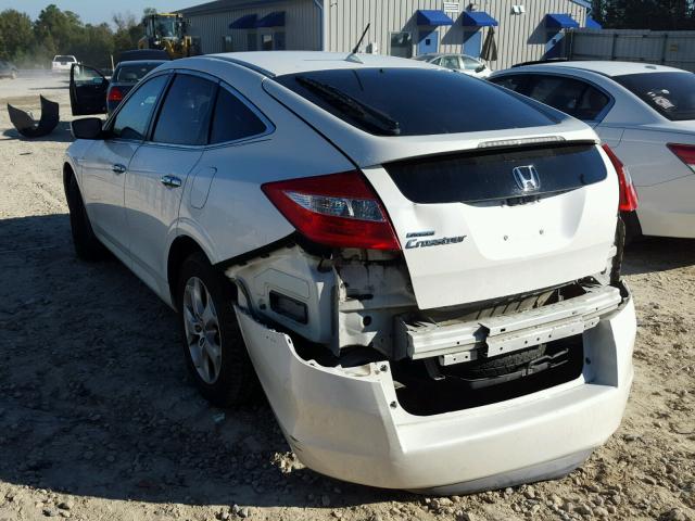 5J6TF1H5XBL000312 - 2011 HONDA ACCORD CRO WHITE photo 3