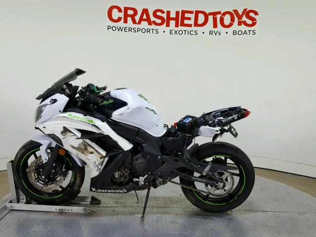 JKAEXEE11FDA17940 - 2015 KAWASAKI EX650 E WHITE photo 5