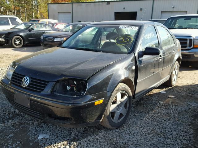 3VWSF29M9YM115050 - 2000 VOLKSWAGEN JETTA GLS BLACK photo 2