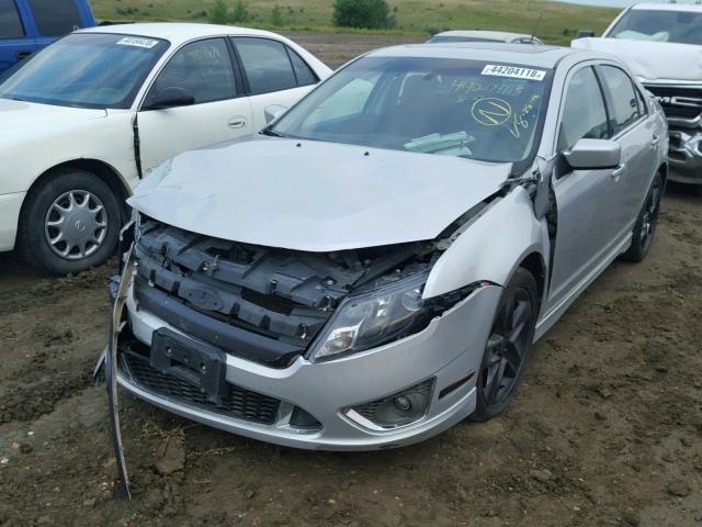 3FAHP0KC1AR399496 - 2010 FORD FUSION SPO SILVER photo 2