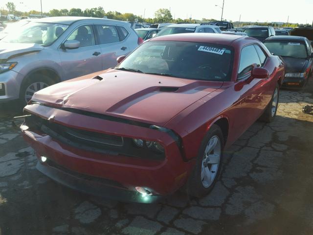 2C3CDYAG9DH632612 - 2013 DODGE CHALLENGER RED photo 2