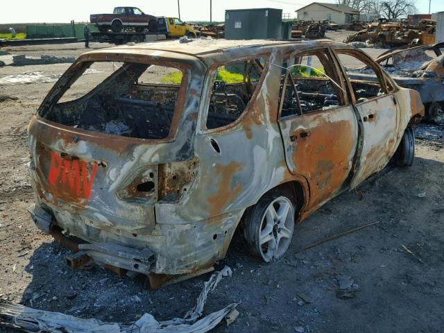 JTJHF10U720253990 - 2002 LEXUS RX 300 BURN photo 4