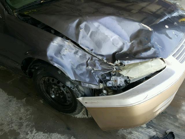 4T1BG22K9XU611321 - 1999 TOYOTA CAMRY CE 灰色 照片 9