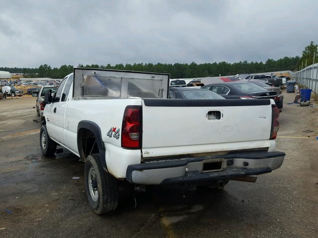 1GCHK29245E303032 - 2005 CHEVROLET SILVERADO WHITE photo 3