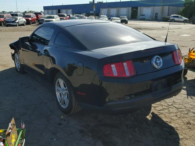 1ZVBP8AN1A5156238 - 2010 FORD MUSTANG BLACK photo 3