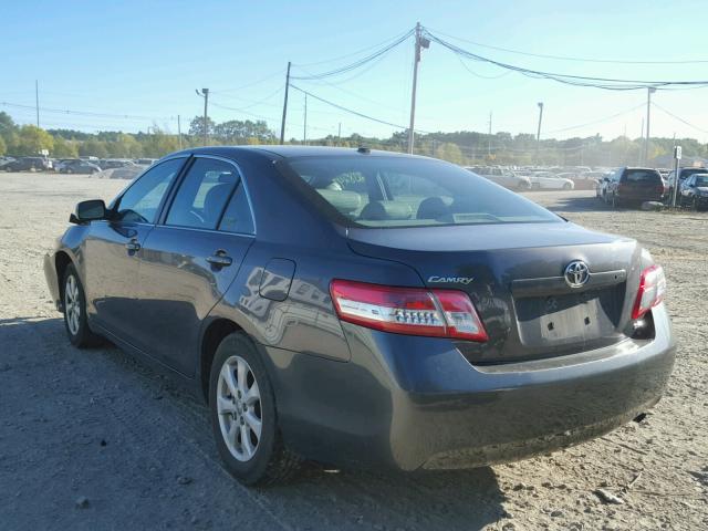 4T4BF3EK4BR127799 - 2011 TOYOTA CAMRY BASE GRAY photo 3
