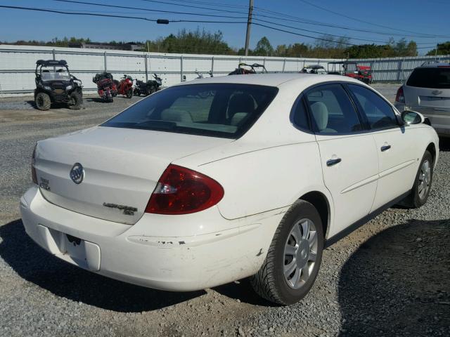 2G4WC552761223945 - 2006 BUICK LACROSSE C WHITE photo 4