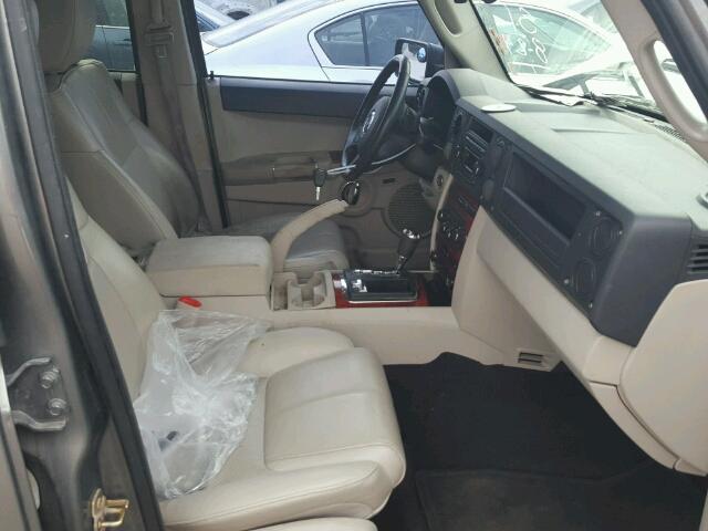 1J8HG58P27C579345 - 2007 JEEP COMMANDER GRAY photo 5