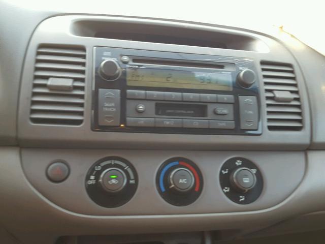 4T1BE32K83U647815 - 2003 TOYOTA CAMRY LE ვერცხლისფერი ფოტო 9