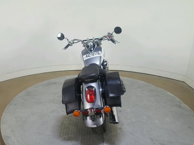 JH2RC44691M451157 - 2001 HONDA VT750 CD2 黑色 照片 9