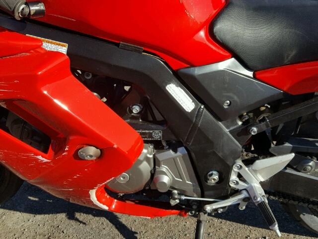 JS1VP53A562103411 - 2006 SUZUKI SV650 RED photo 7