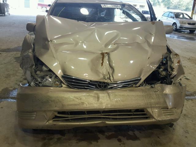 4T1BE32K45U979804 - 2005 TOYOTA CAMRY LE 棕色 照片 9