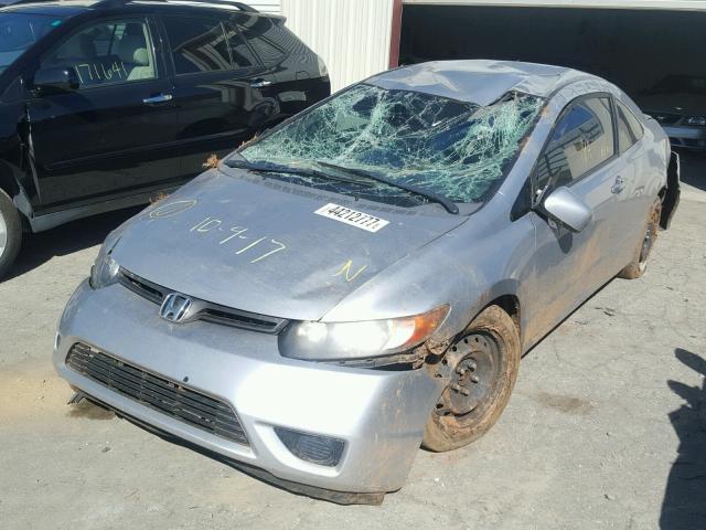 2HGFG116X8H551365 - 2008 HONDA CIVIC LX SILVER photo 2