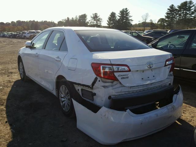 4T1BF1FK0EU439121 - 2014 TOYOTA CAMRY L WHITE photo 3