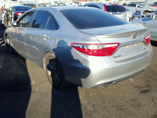 4T1BF1FK4FU087985 - 2015 TOYOTA CAMRY LE GRAY photo 3