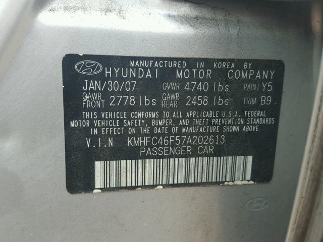 KMHFC46F57A202613 - 2007 HYUNDAI AZERA SE SILVER photo 10