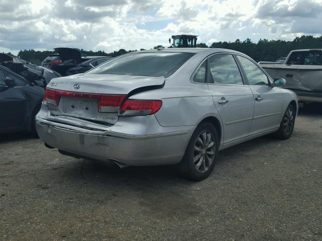 KMHFC46F57A202613 - 2007 HYUNDAI AZERA SE SILVER photo 4