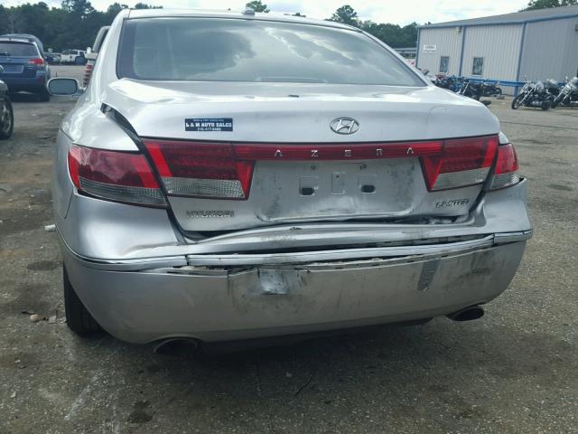 KMHFC46F57A202613 - 2007 HYUNDAI AZERA SE SILVER photo 9