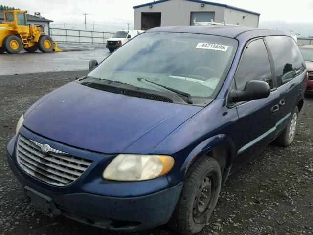 1C8GJ25G21B120593 - 2001 CHRYSLER VOYAGER BLUE photo 2