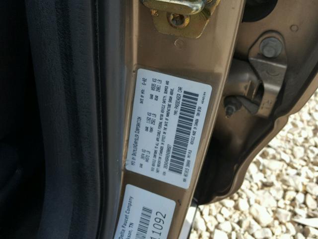 2B3HD46R02H280927 - 2002 DODGE INTREPID S 米色 照片 10