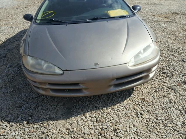 2B3HD46R02H280927 - 2002 DODGE INTREPID S BEIGE photo 9