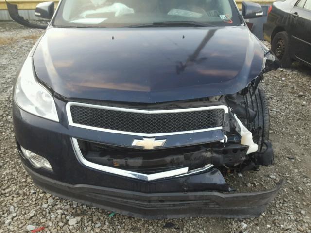 1GNKVGED0CJ132115 - 2012 CHEVROLET TRAVERSE L BLUE photo 7