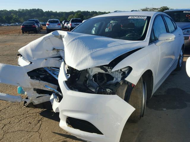 3FA6P0H76DR116502 - 2013 FORD FUSION SE WHITE photo 2