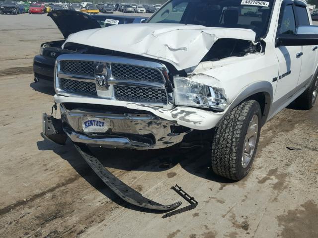 1C6RD7NT2CS215306 - 2012 DODGE RAM 1500 L WHITE photo 9