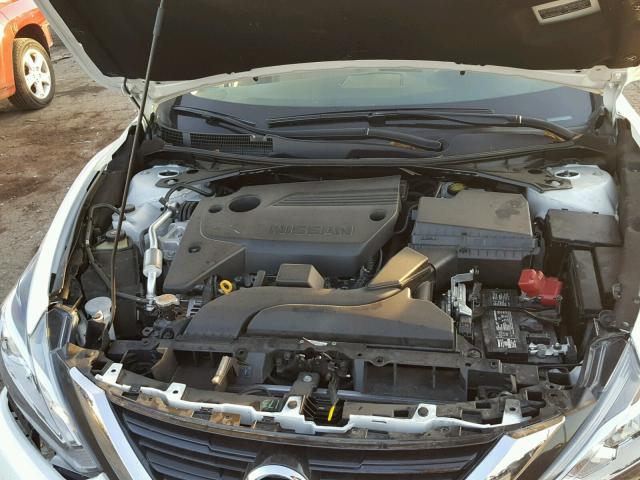 1N4AL3AP4HC239222 - 2017 NISSAN ALTIMA 2.5 WHITE photo 7