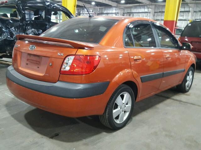 KNADE223896486991 - 2009 KIA RIO BASE ORANGE photo 4