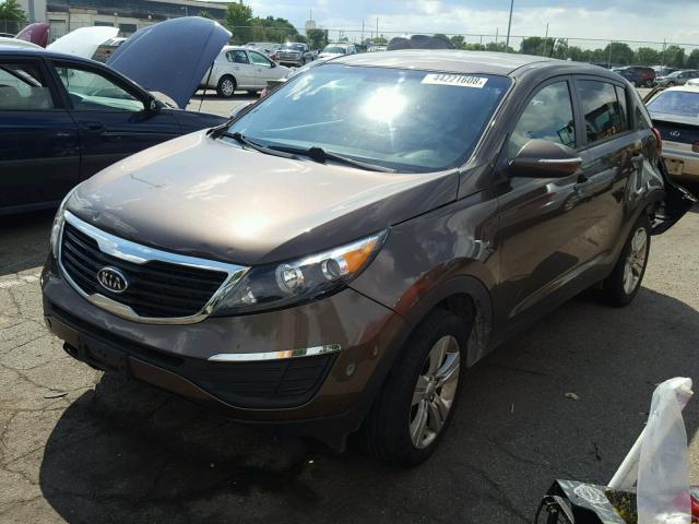 KNDPB3A22C7296077 - 2012 KIA SPORTAGE B BROWN photo 2