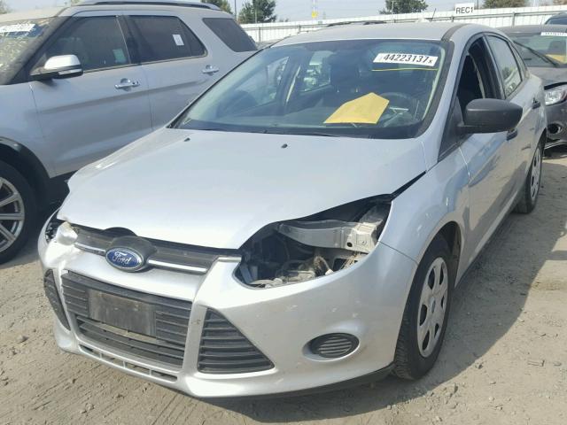 1FAHP3E28CL330617 - 2012 FORD FOCUS S SILVER photo 2