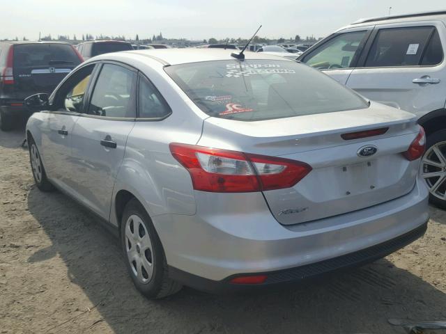 1FAHP3E28CL330617 - 2012 FORD FOCUS S SILVER photo 3